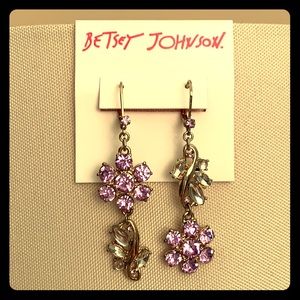 NWT Betsy Johnson drop earrings